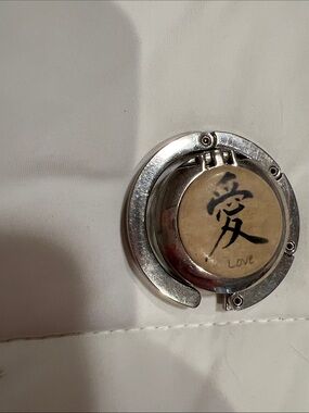 Lovely Silver-tone Love Purse Hanger